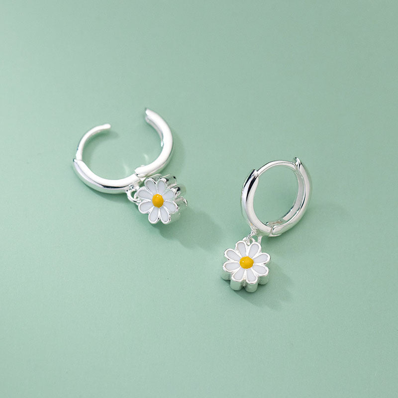 Blooming Daisy Earrings